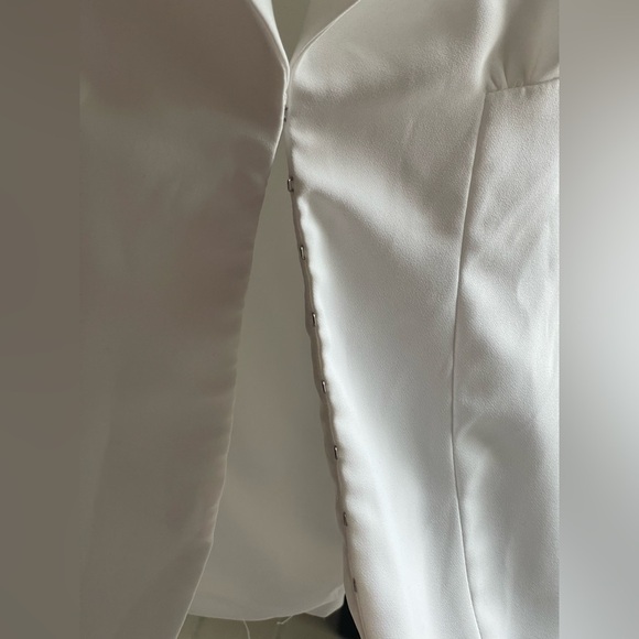 Amanda Uprichard Dovima Blazer in Ivory - Picture 8 of 16